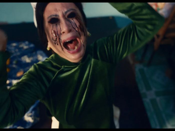 Tiếc là kết phim vẫn để lại nhiều câu hỏi chưa được giải quyết.