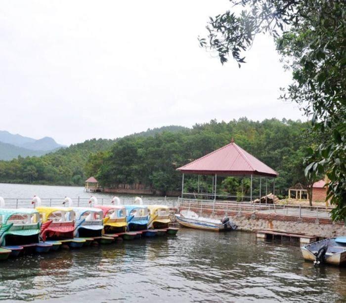 Hồ Khe Chè Quảng Ninh: Địa điểm lý tưởng cho một chuyến du lịch sinh thái vào cuối tuần.