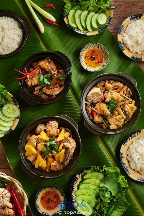 Quán Con Gà Mái (Cơm Gà Phú Yên)
