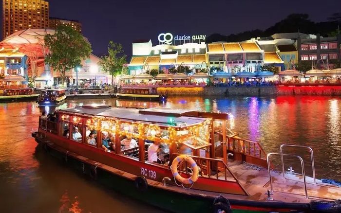 Khám phá Clarke Quay tại Singapore: Những hoạt động không thể bỏ qua