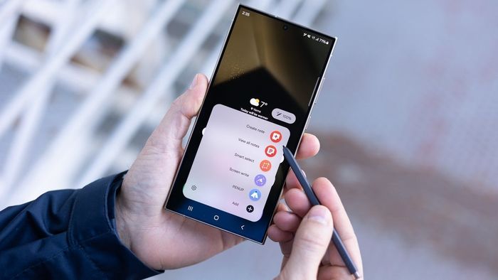 Galaxy S27 Ultra sẽ mang đến nhiều cải tiến ấn tượng, hứa hẹn nâng cao trải nghiệm người dùng một cách toàn diện.