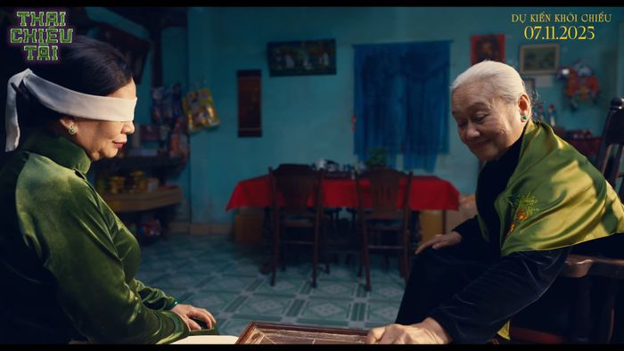 Minh Ngọc và Minh Phượng mang đến một lối diễn xuất đầy nguy hiểm và khó lường, góp phần tạo nên sự ám ảnh cho bộ phim.