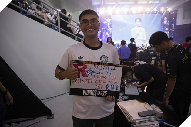 Không khí sôi động tại Viewing Party CKTG 2025 tại Việt Nam 12