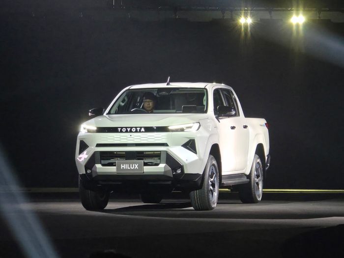 Toyota Hilux 2026 6.jpg