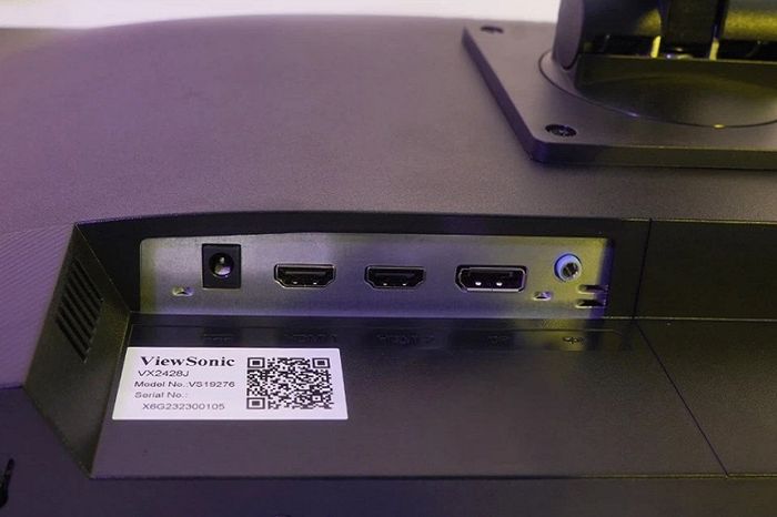 Cổng kết nối đa dạng như HDMI, DisplayPort… Cổng kết nối đa dạng như HDMI, DisplayPort…