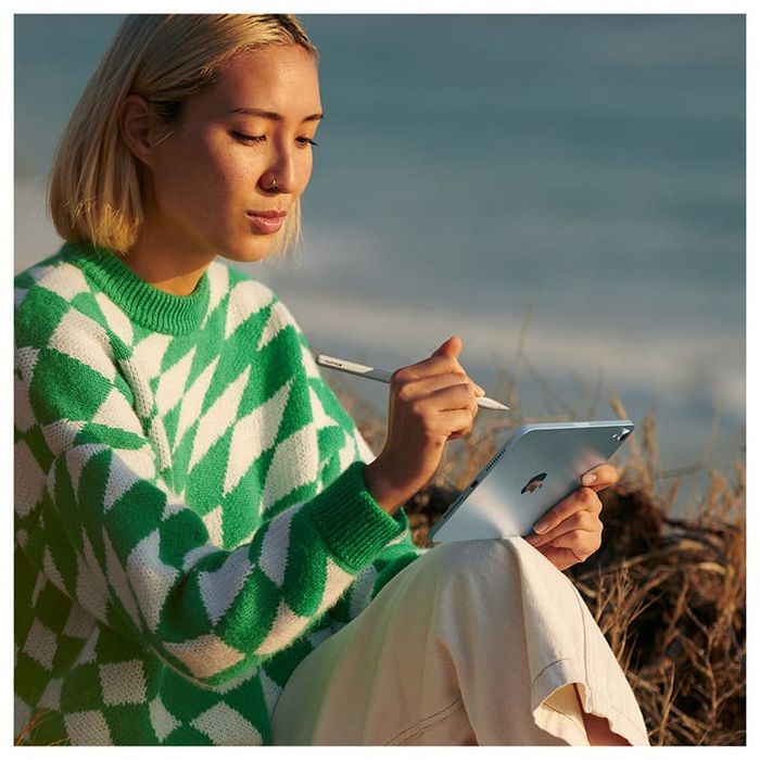 Kết nối linh hoạt với Wi-Fi 6E.