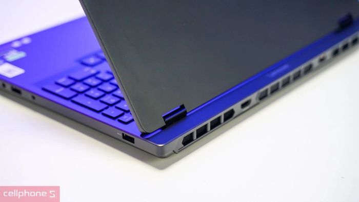 Bộ nhớ RAM, ổ cứng của laptop Lenovo Legion 5 15IRX10 83LY00HQVN