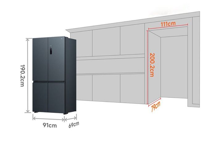 Tủ lạnh rộng rãi cho gia đình đông người, với dung tích từ 501L đến 606L, là sự lựa chọn lý tưởng cho nhu cầu lưu trữ thực phẩm lớn.