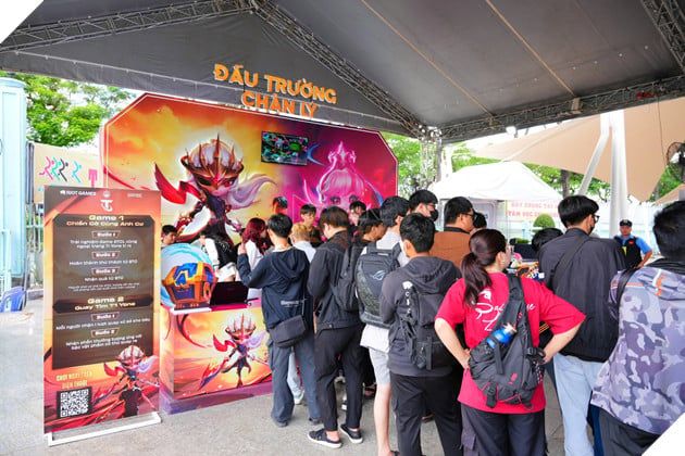 Bùi Tuấn Kiên Vô Địch Mùa Đầu Tiên Giải Vô Địch Quốc Gia Đấu Trường Chân Lý Việt Nam 4
