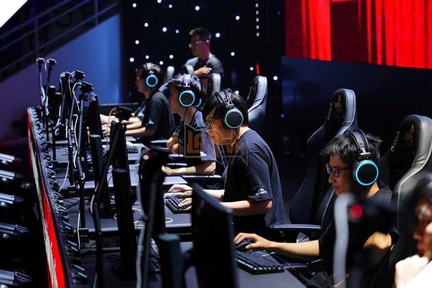 Bùi Tuấn Kiên Giành Vô Địch Mùa Đầu Tiên Giải Vô Địch Quốc Gia Đấu Trường Chân Lý Việt Nam 2