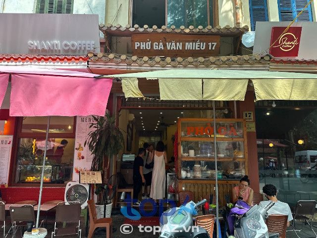 Phở gà Văn Miếu 17