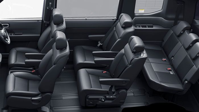 Honda StepWGN eHEV 5.jpg