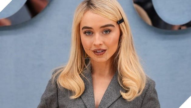 Chân dung nữ nghệ sĩ Sabrina Carpenter.