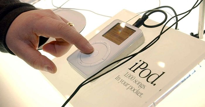 ipod-dau-tien-thump