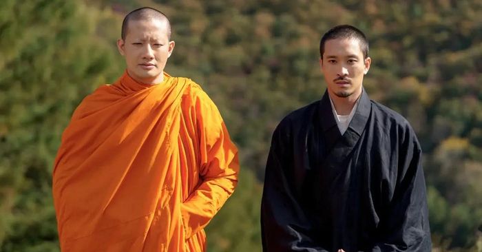 Sư thầy Thái không thể tin em rể tương lai của mình lại là một sư thầy Nhật Bản