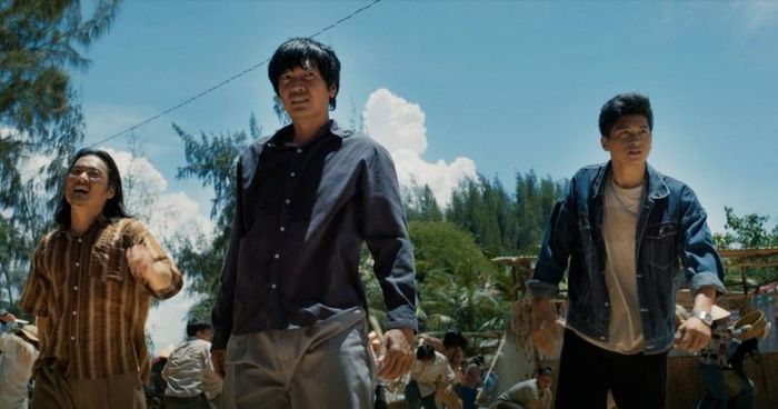 Trông có vẻ ngầu đấy, nhưng tí nữa lại bật cười ra thôi.