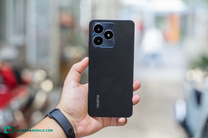dien-thoai-realme-53-06