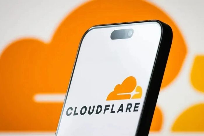 Kiên nhẫn chờ đợi để nhận thông báo chính thức từ Cloudflare
