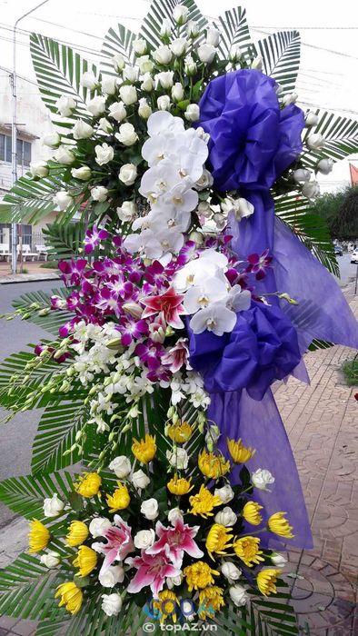 Địa chỉ cung cấp hoa viếng đám tang của Shop hoa An Phương tại TP. Vị Thanh