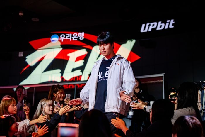 Hanwha Life Esports chính thức gia hạn hợp đồng với Zeka