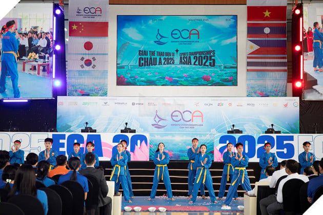 ECA 2025: Điểm Nhấn Kết Quả Ngày Khai Mạc Hai Bộ Môn LMHT và Đột Kích