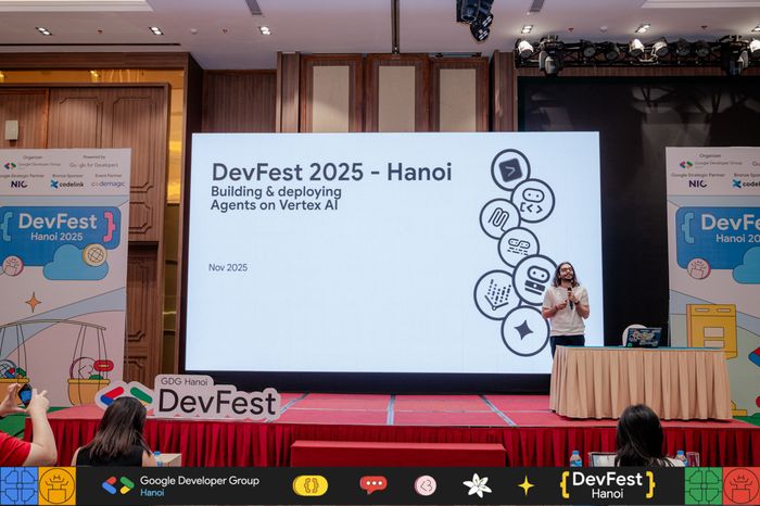 Chuyên đề Tech Talk Building and deploying agents on Vertex AI của diễn giả Ivan Nardini - Kỹ sư Phát triển cộng đồng tại Google, chuyên gia AI/ML