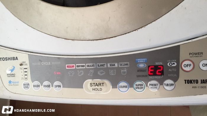 Lỗi E1 máy giặt Toshiba – Nguyên nhân và cách khắc phục chi tiết