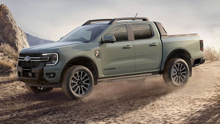 MY26.5-Ford-Ranger-Platinum-Acacia-Green-copy.jpg