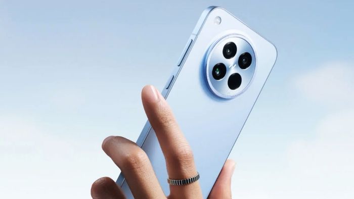 OPPO Find X9s vẫn duy trì màn hình 6.3 inch gọn gàng tương tự Find X8s