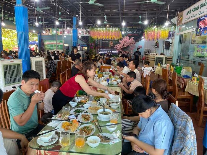 Khám phá Sầm Sơn 3 ngày 2 đêm - hành trình đầy sức sống và vẻ đẹp biển cả