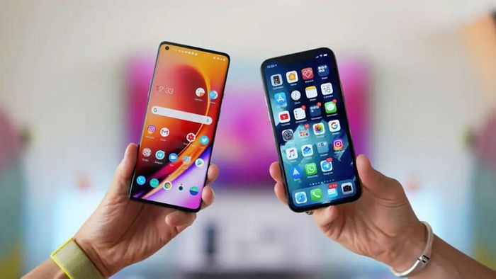 cach-chuyen-danh-ba-tu-android-sang-iphone-17