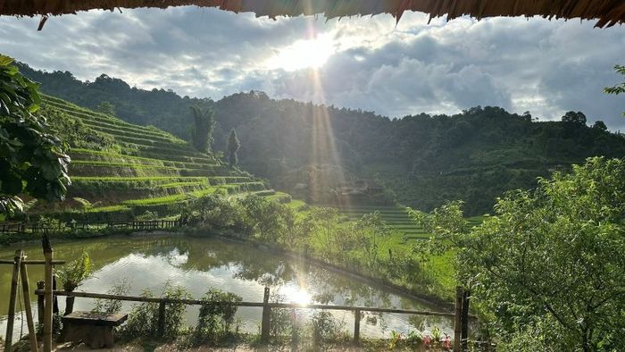 Có một Bản Liền như một bức tranh cổ tích giữa những rẻo cao Bắc Hà.