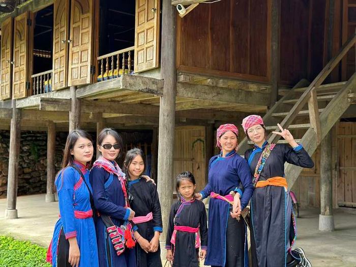 Có một Bản Liền như một câu chuyện cổ tích lẩn khuất giữa những rẻo cao Bắc Hà.