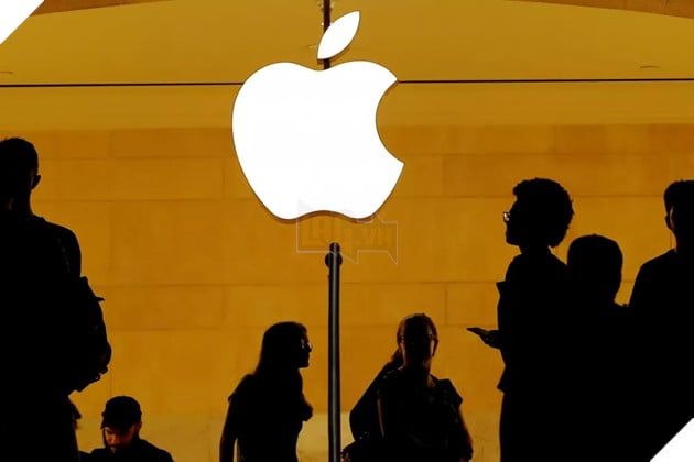 Apple sắp giới thiệu iPhone Fold với màn hình gập gần như không để lại nếp hằn, mức giá dự kiến từ 2.000 USD 2.