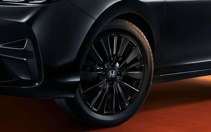 2025-Honda-City-Hybrid-The-Black-Outshine-Thailand-4-850x531.jpg