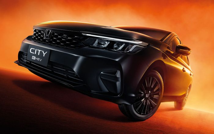 2025-Honda-City-Hybrid-The-Black-Outshine-Thailand-2.jpg