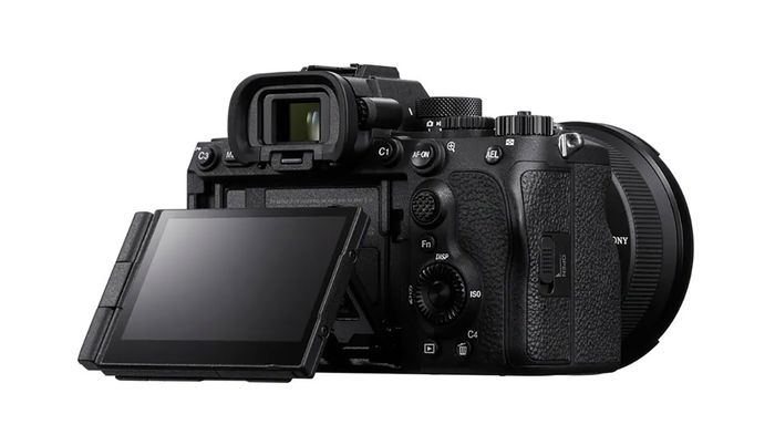 Máy ảnh Sony mới sở hữu khả năng chống rung vượt trội và chất lượng quay video ấn tượng, hứa hẹn mang lại trải nghiệm nhiếp ảnh và quay phim mượt mà.