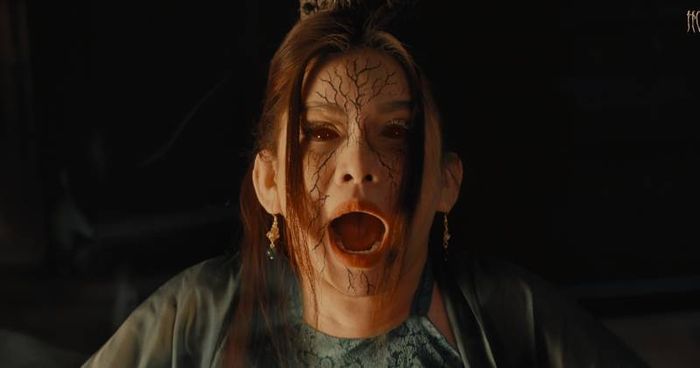 Hoàng tử Thân Đức được sinh ra từ một nghi thức tà thuật của chính mẫu thân mình.