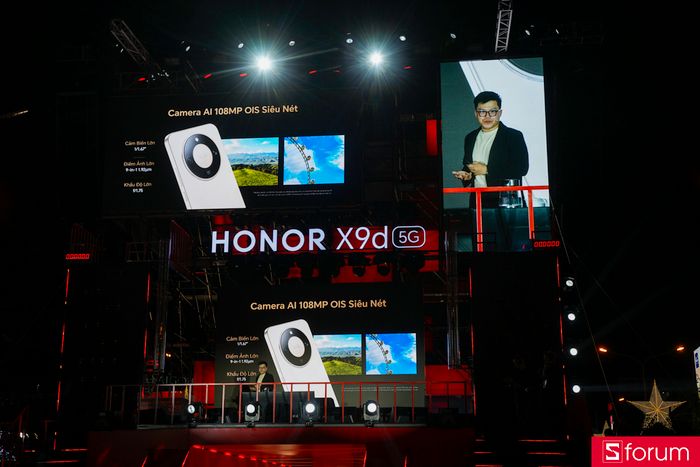 Cảm biến 108MP trên HONOR X9d 5G giúp người dùng có những bức ảnh sắc nét và chi tiết, mang lại trải nghiệm chụp hình tuyệt vời.
