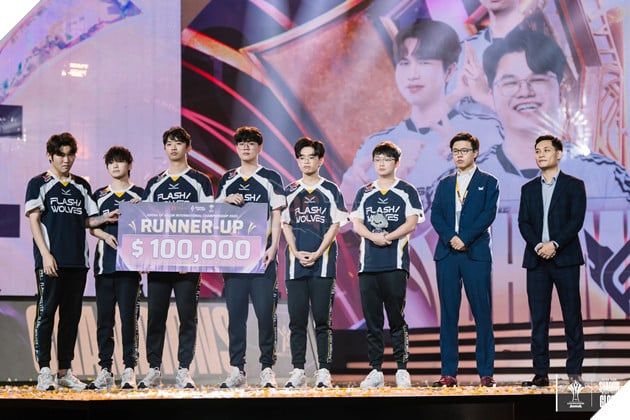 AIC 2025: Full Sensei Chính Thức Lên Ngôi Vô Địch Quốc Tế Lần Đầu Tiên 5