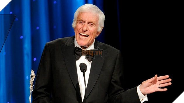 Hình ảnh của huyền thoại điện ảnh Dick Van Dyke.