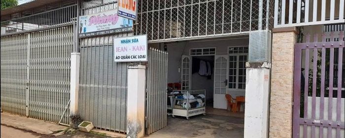 Hình 1 Nhà May Phùng