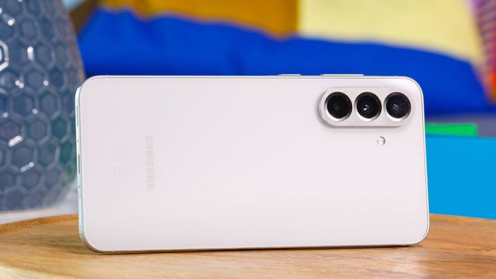 Samsung có thể sẽ phát hành phiên bản tiếp theo của Galaxy A56 sớm hơn dự kiến.