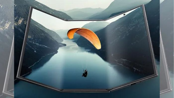 Z TriFold mang đến không gian hiển thị rộng rãi, lý tưởng để mở rộng desktop làm việc một cách hiệu quả.
