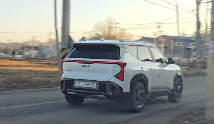 kia-seltos-x-line.jpg