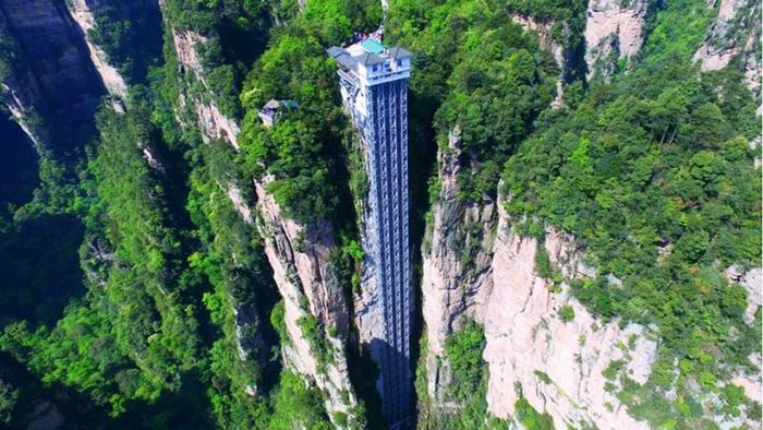 Thang máy Bách Long là thang máy ngoài trời cao nhất thế giới
