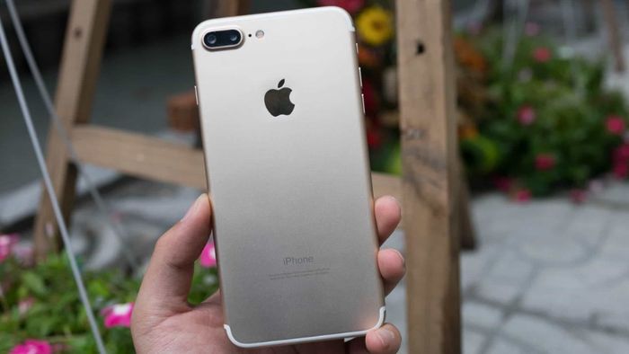 iPhone-7-Plus-2