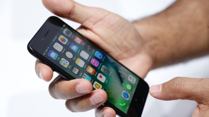 iPhone-7-Plus-15