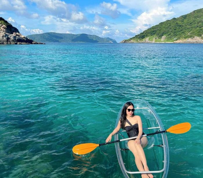 Kinh nghiệm du lịch Hòn Thơm từ A-Z: Các hoạt động vui chơi, món ăn ngon và cách di chuyển đến đảo