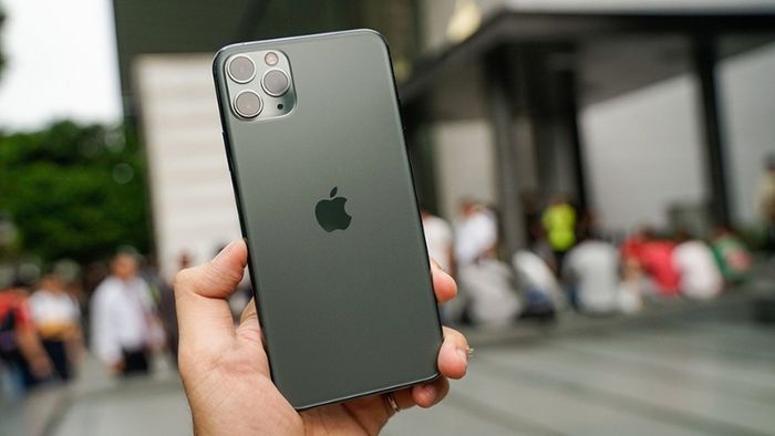 gia-iPhone-11-Pro-Max-16